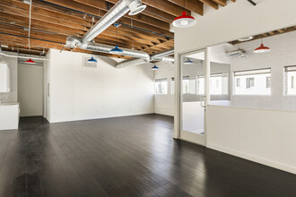 6515 W Sunset Blvd, Hollywood, CA for rent Building Photo- Image 1 of 12