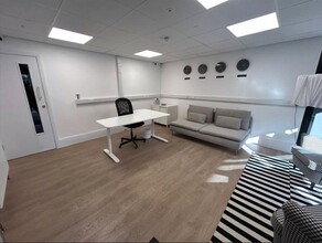 Raglan St, Harrogate to rent Interior Photo- Image 2 of 11