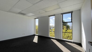 1650 S Amphlett Blvd, San Mateo, CA to rent Interior Photo- Image 2 of 5