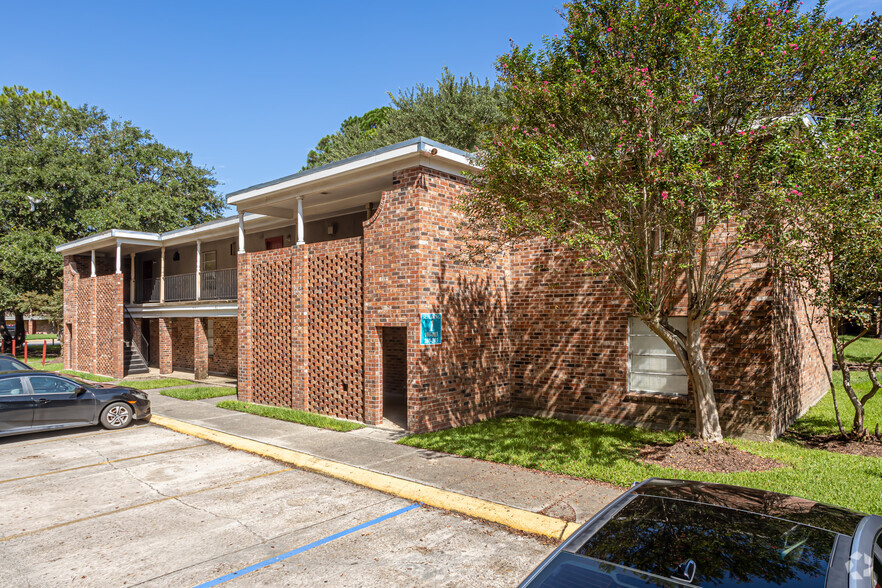 5665 McClelland Dr, Baton Rouge, LA for sale - Building Photo - Image 2 of 4