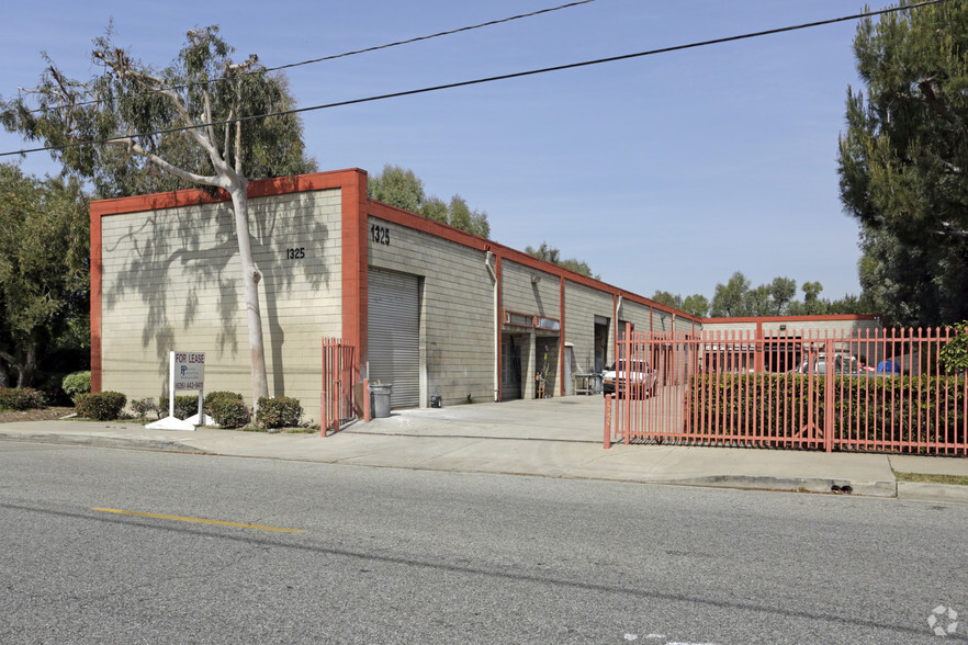 1325 Vineland Ave, Baldwin Park, CA for sale - Primary Photo - Image 1 of 1