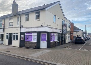 77-79 High St, Walton On The Naze to rent Building Photo- Image 1 of 1