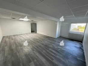 16 Rue Henri Becquerel, Aulnay-sous-Bois to rent Interior Photo- Image 2 of 9