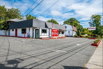 1900 Oak Tree Rd, Edison, NJ for rent Primary Photo- Image 1 of 33