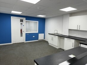 Shore Rd, Perth to rent Interior Photo- Image 2 of 2