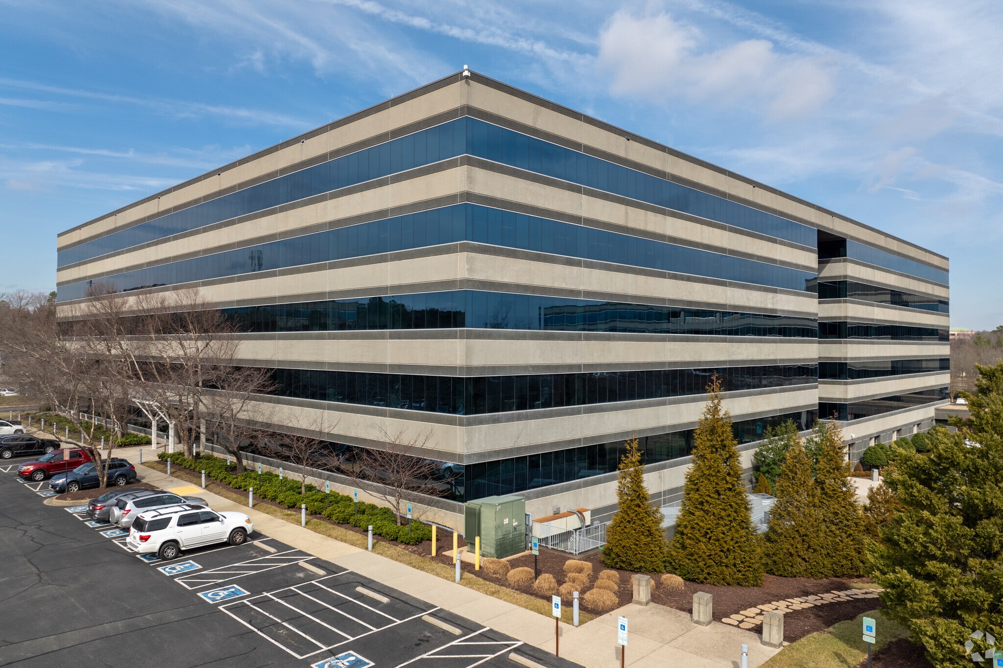 9954 Mayland Dr, Richmond, VA to rent Primary Photo- Image 1 of 5