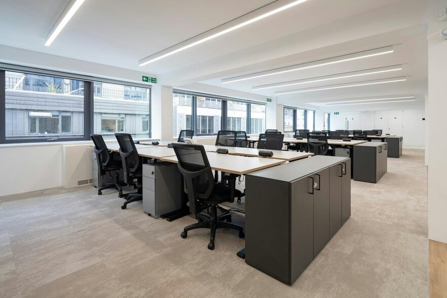 16-18 Kirby St, London to rent - Building Photo - Image 3 of 34