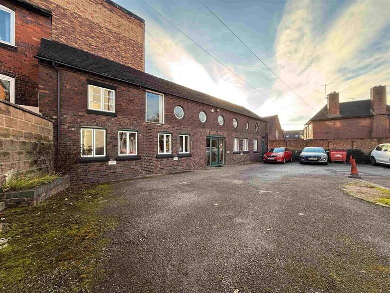 6A Queen St, Newcastle Under Lyme for sale - Building Photo - Image 3 of 18