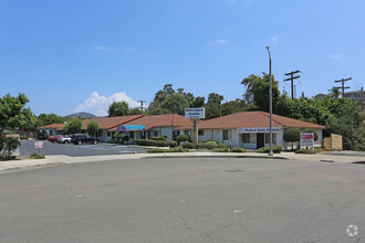 840-854 Townsite Dr, Vista, CA for rent Building Photo- Image 1 of 5