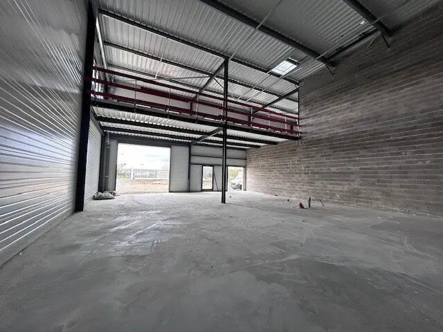 Location Local d'activités 339 m² à 2 768 m² - Photo 1
