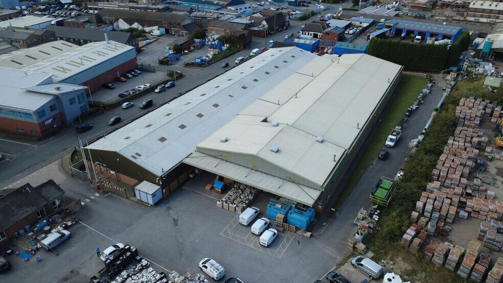 Nile St, Stoke On Trent to rent - Building Photo - Image 2 of 10