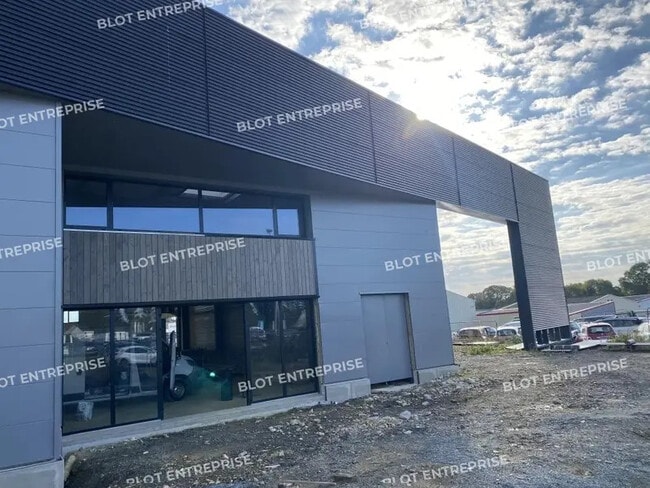 Location Local d'activités 250 m² à 1 433 m²