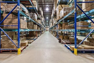 More details for 5660 Rue Ferrier, Mont-Royal, QC - Industrial to Rent