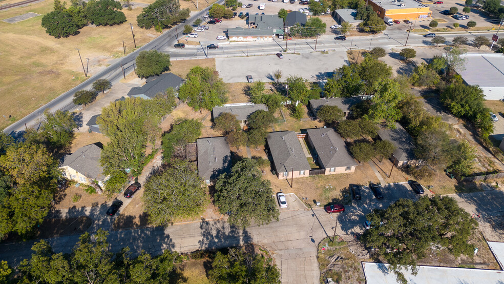 1409 S. College ave, Bryan, TX for sale - Primary Photo - Image 1 of 11