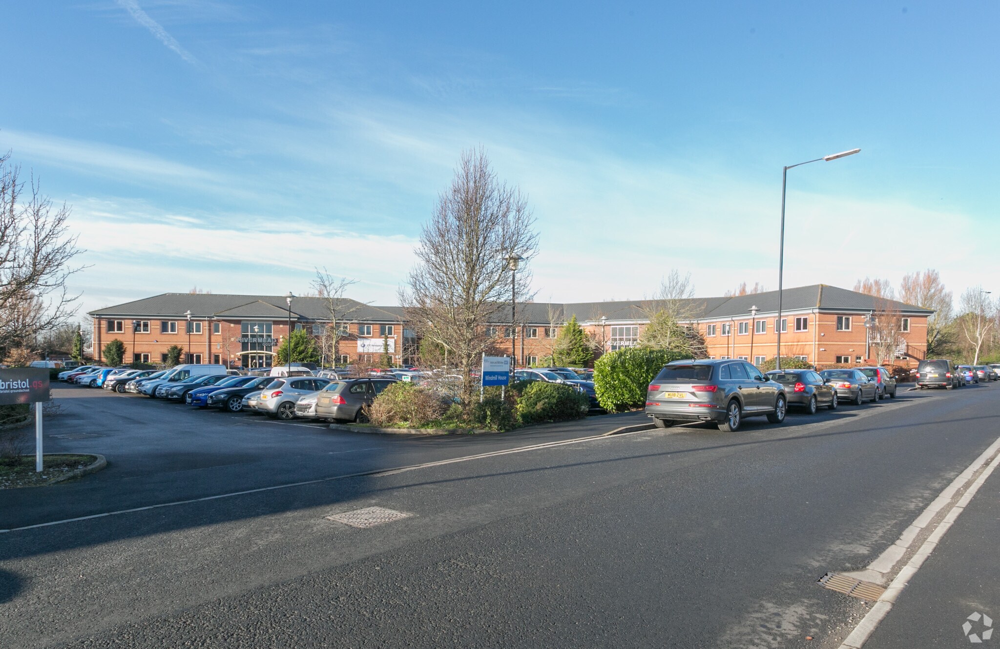 Rivermead Ct, Kenn to rent Building Photo- Image 1 of 6