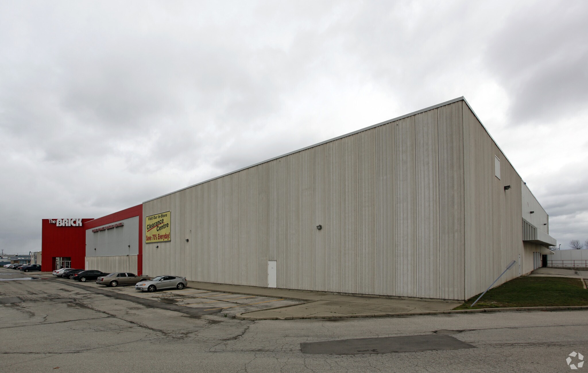 990 Fraser Dr, Burlington, ON for sale Primary Photo- Image 1 of 1