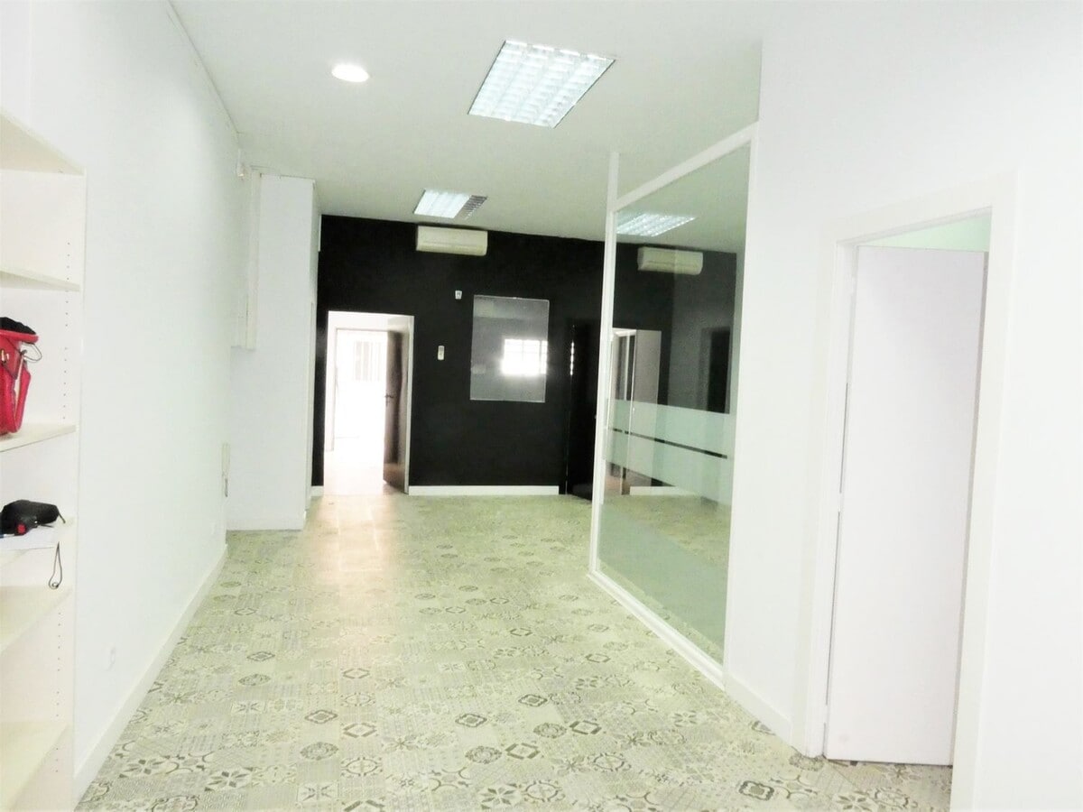 Madrid, MAD 28032 -  -  - Interior Photo - Image 1 of 16