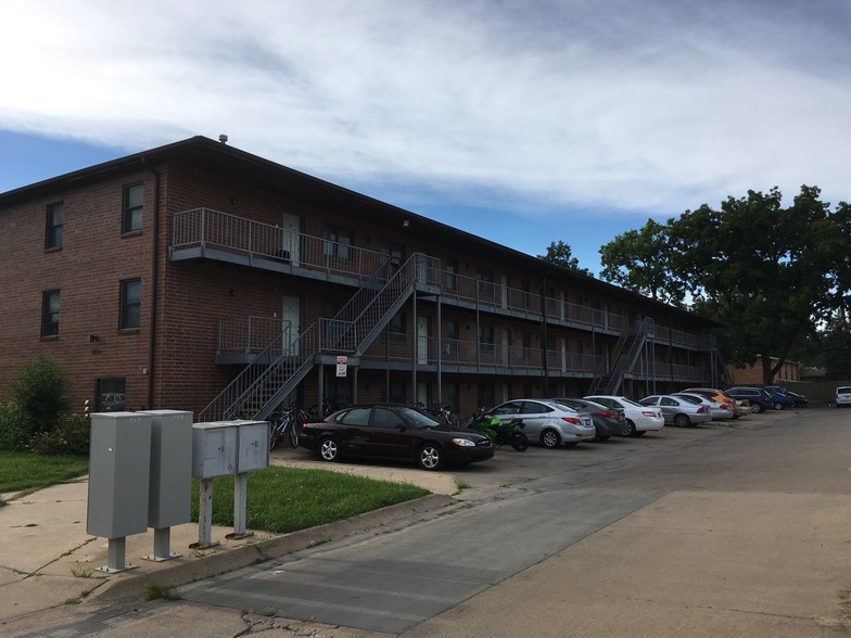 1850 Claflin Rd, Manhattan, KS for sale - Primary Photo - Image 1 of 1