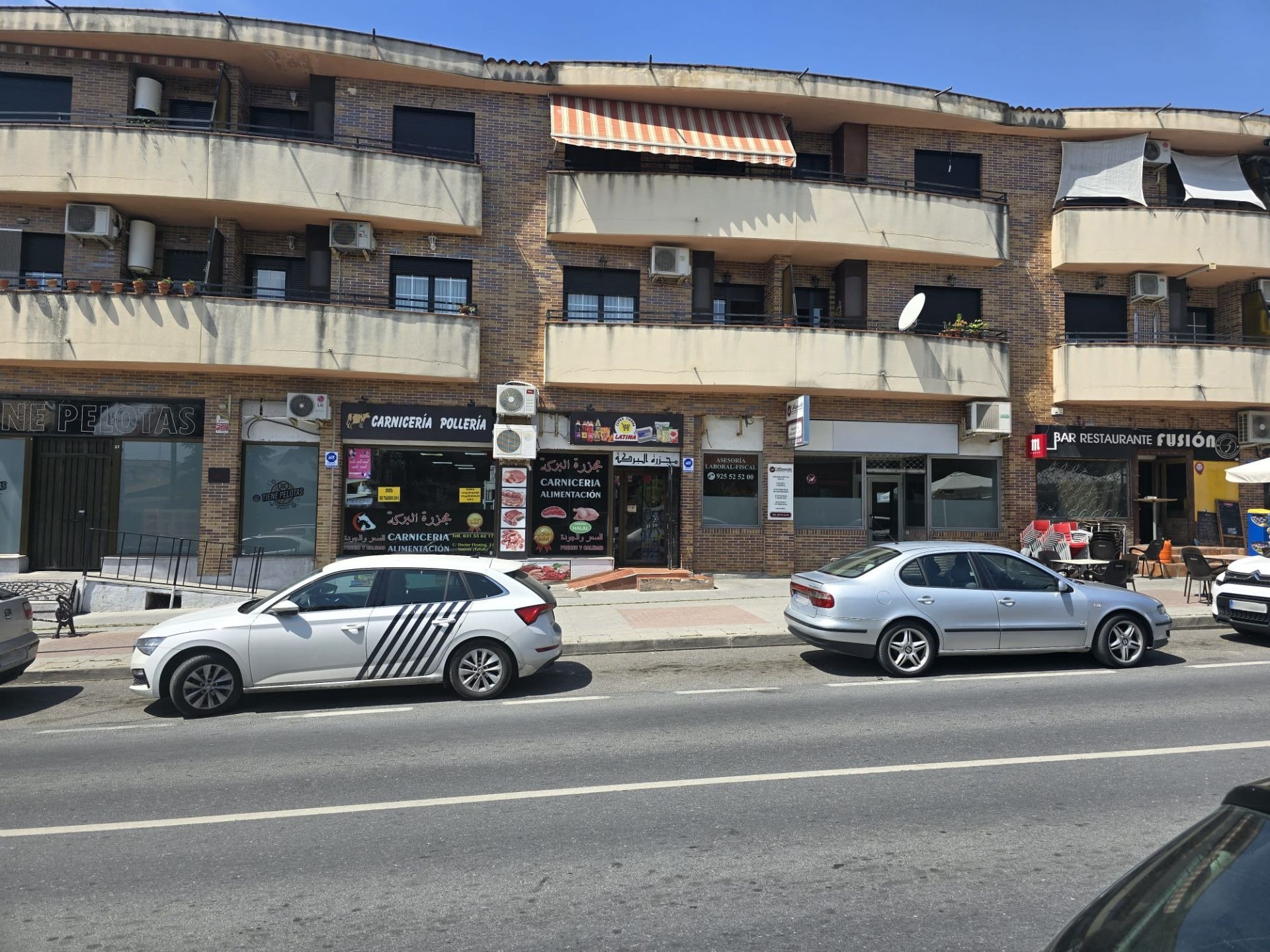 Retail in Yuncos, Toledo to rent Building Photo- Image 1 of 3
