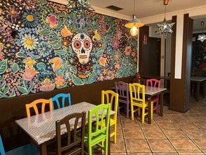 Retail in Madrid, Madrid to rent Interior Photo- Image 2 of 3