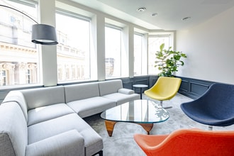 62 Threadneedle St, London to rent Interior Photo- Image 1 of 8