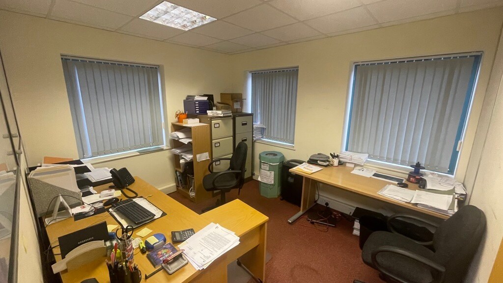 Corunna Rd, Warwick, WAR CV34 5HQ - Unit 4 -  - Interior Photo - Image 2 of 5