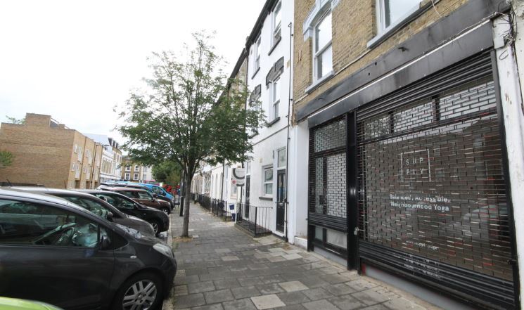 20 Median Rd, London for sale - Building Photo - Image 1 of 1