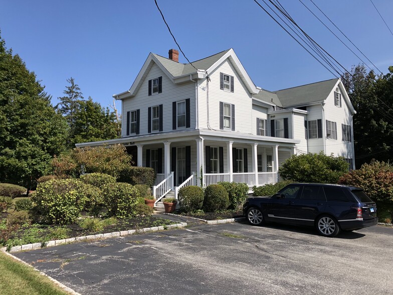 102 Gleneida Ave, Carmel, NY for sale - Building Photo - Image 1 of 1