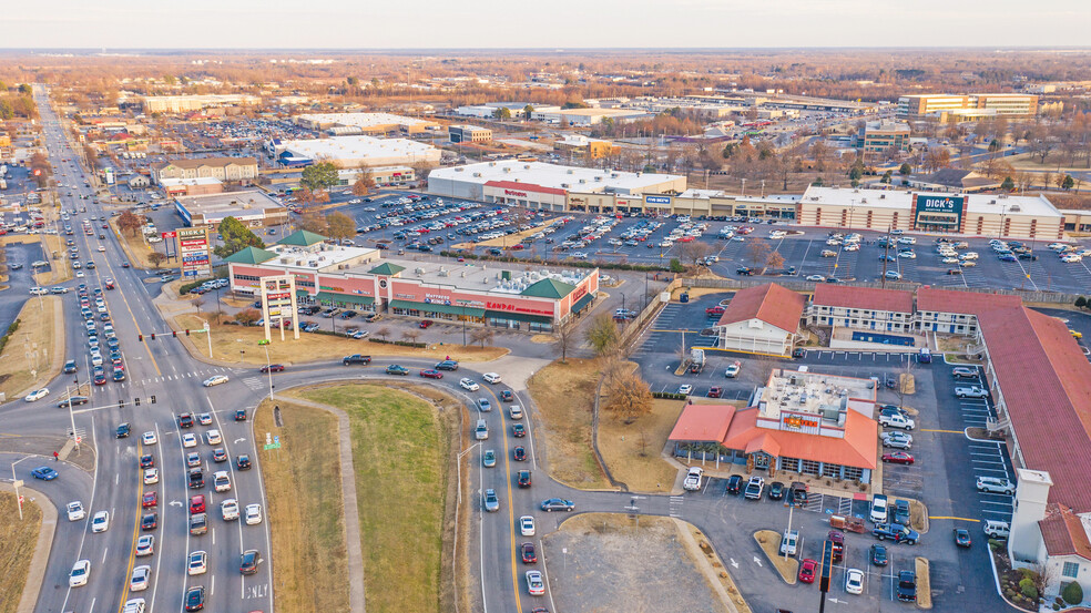 4122-4126 E McCain Blvd, North Little Rock, AR for rent - Building Photo - Image 3 of 5