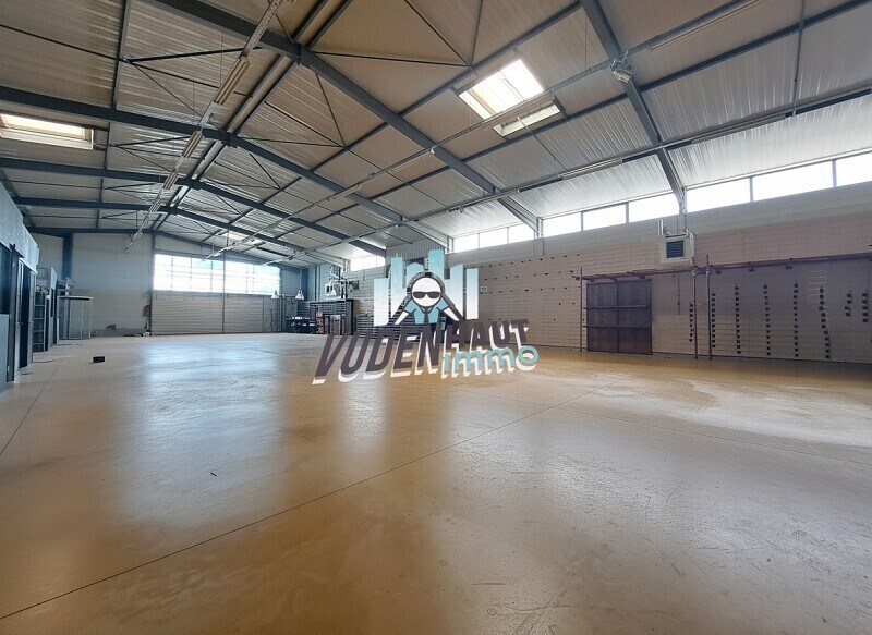 Light Industrial in Toulouse for sale - Building Photo - Image 2 of 9