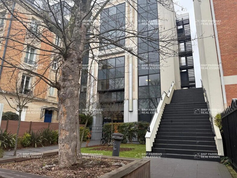 Office in Vincennes to rent - Building Photo - Image 1 of 5