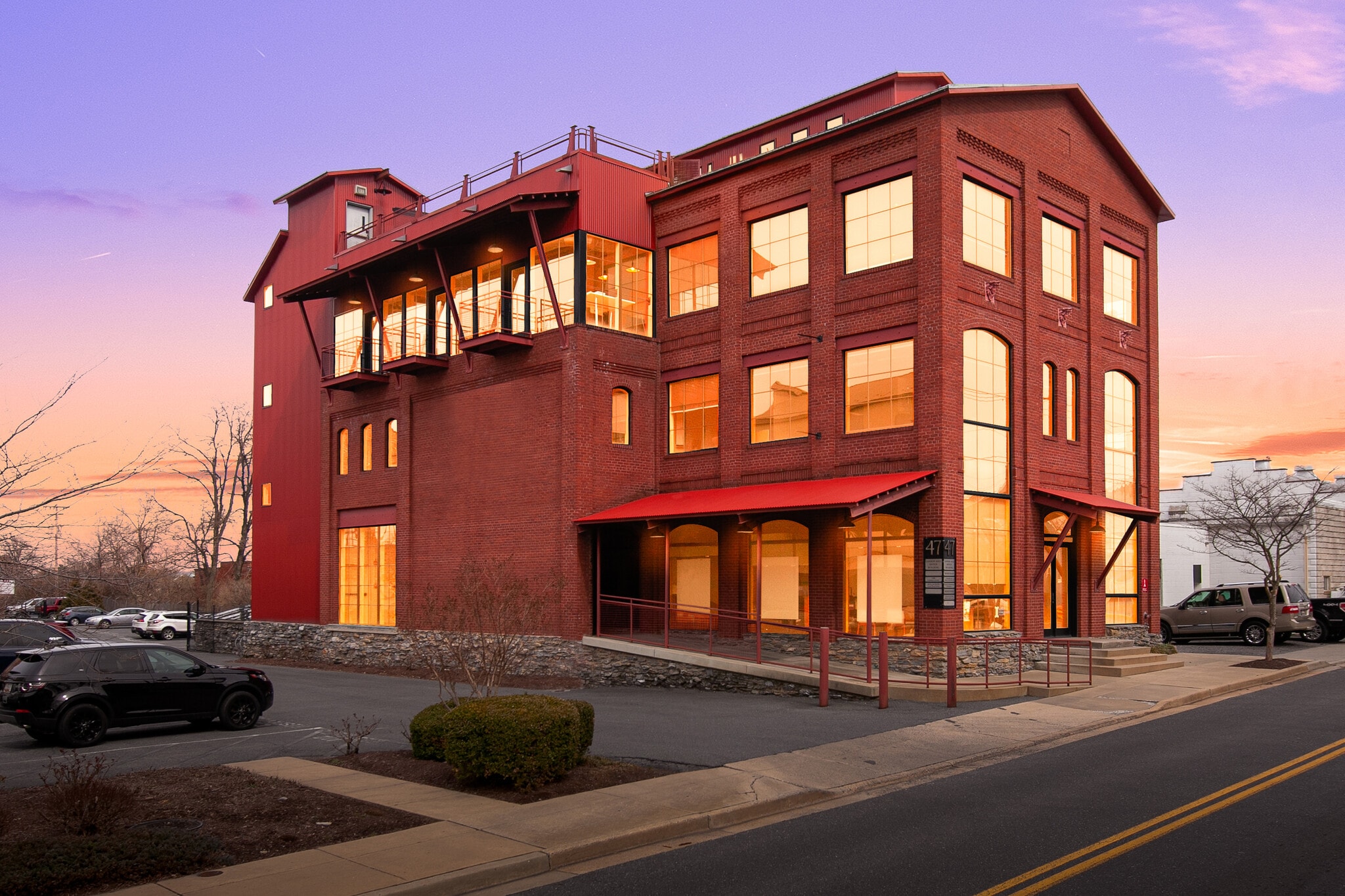 47 E South St, Frederick, MD to rent Building Photo- Image 1 of 8