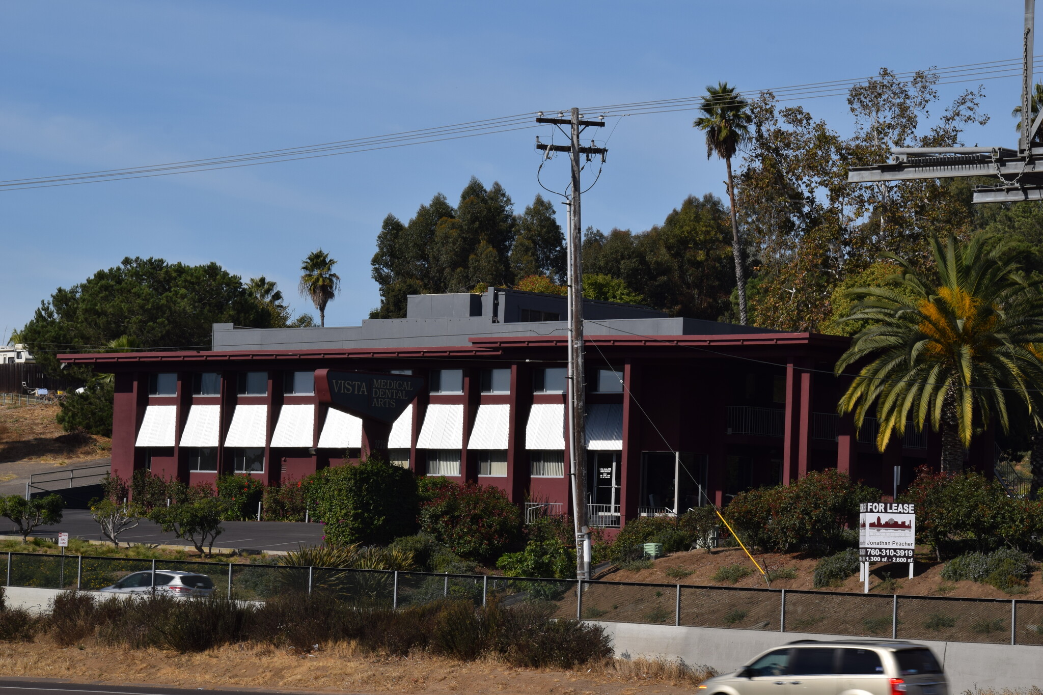 1235 W Vista Way, Vista, CA for rent Building Photo- Image 1 of 17