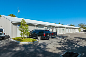 3801-3815 Oleander Ave, Fort Pierce, FL for rent Building Photo- Image 1 of 7