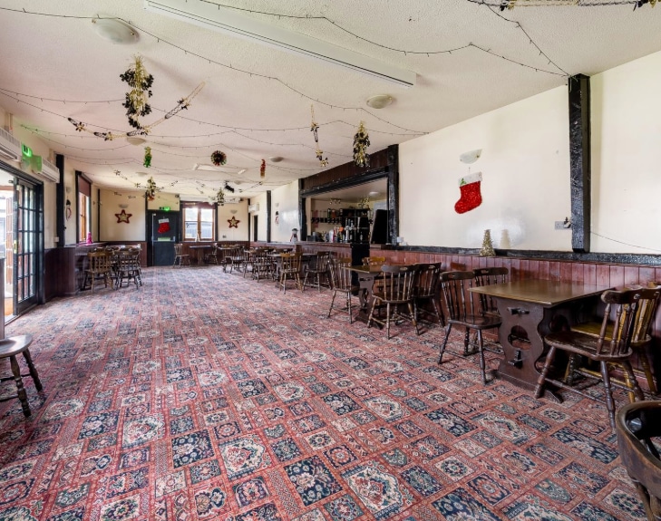 2 The Street, Thurton to rent Interior Photo- Image 1 of 10