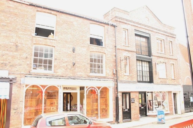 More details for 8-8A Vickers Ln, Louth - Retail to Rent