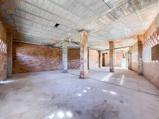 More details for Carrer de la Constitución, 69, Requena - Retail to Rent