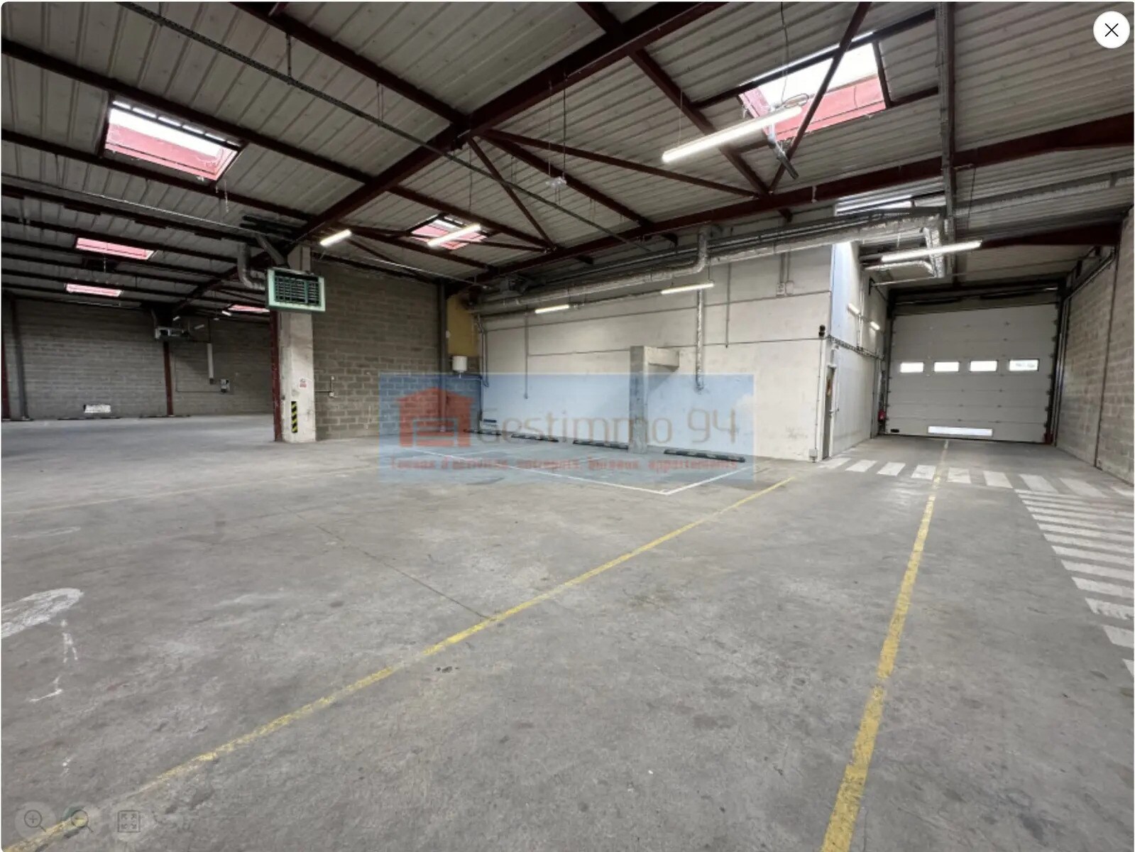 Light Industrial in Neuilly-sur-Marne to rent Interior Photo- Image 1 of 11