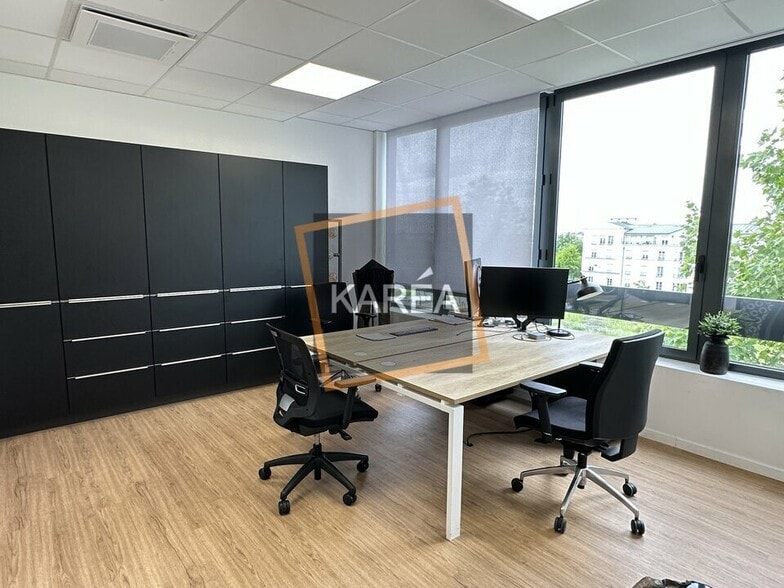 Office in Chessy to rent - Building Photo - Image 2 of 5