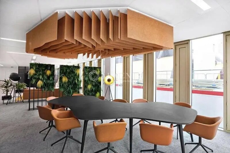Office in Saint-Ouen-sur-Seine to rent - Interior Photo - Image 2 of 5