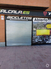 Retail in Alcalá De Henares, Madrid for rent Interior Photo- Image 2 of 5