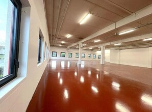 15-21 Rue Georges Besse, Antony to rent Interior Photo- Image 2 of 9