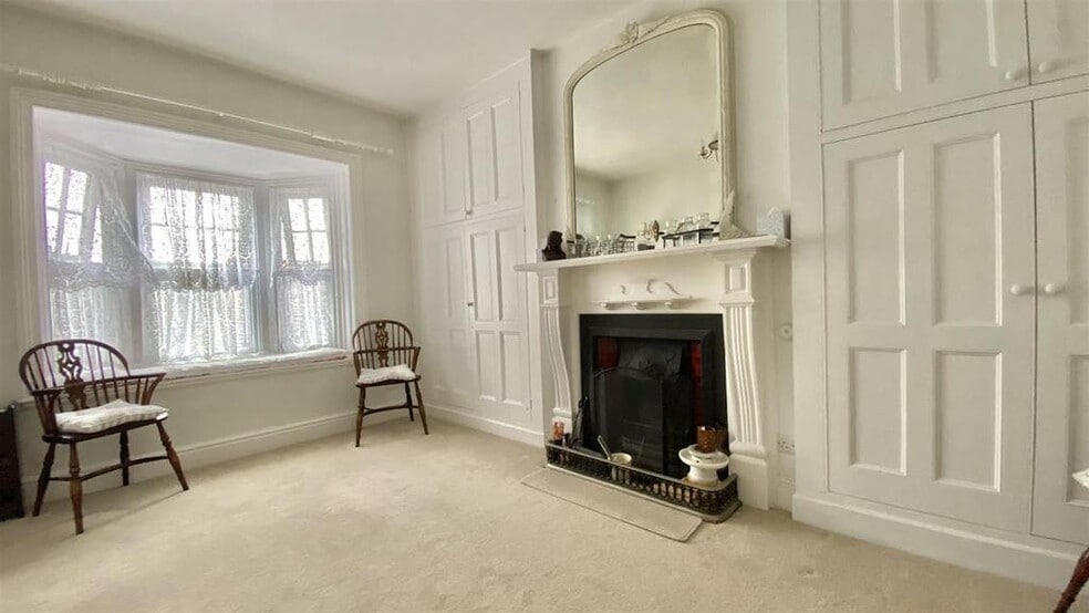 26 Sandford Ave, Church Stretton for sale - Building Photo - Image 2 of 12