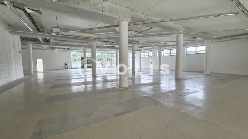 Light Industrial in Villiers-sur-Marne to rent - Building Photo - Image 3 of 21
