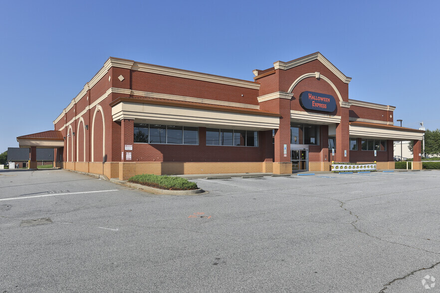 1400 Woodruff Rd, Greenville, SC for sale - Primary Photo - Image 1 of 1