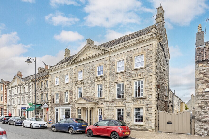 29 Horse St, Chipping Sodbury for rent - Primary Photo - Image 1 of 4