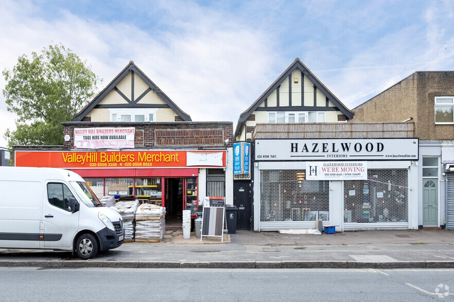 2-4 Valley Hl, Loughton for rent - Primary Photo - Image 1 of 3