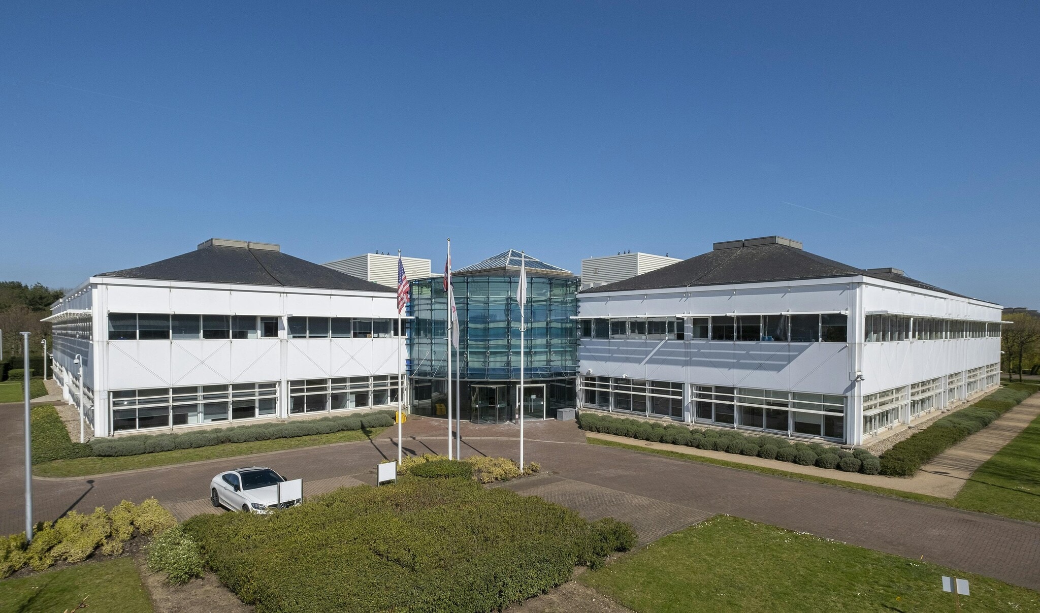 1 Longwalk Rd, Uxbridge to rent Building Photo- Image 1 of 9