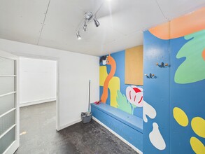 125-127 Leith Walk, Edinburgh to rent Interior Photo- Image 1 of 3