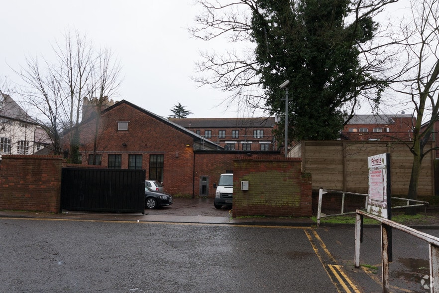 67-70 North Hl, Colchester to rent - Building Photo - Image 2 of 3